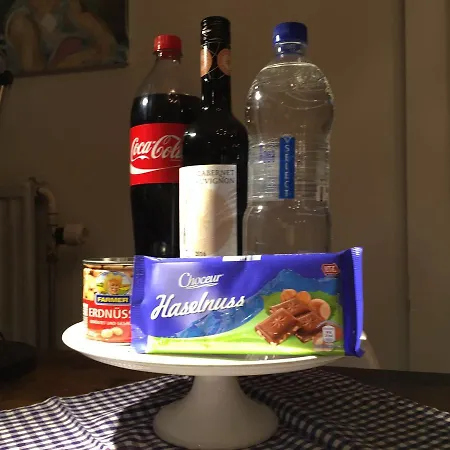 Apartment La *